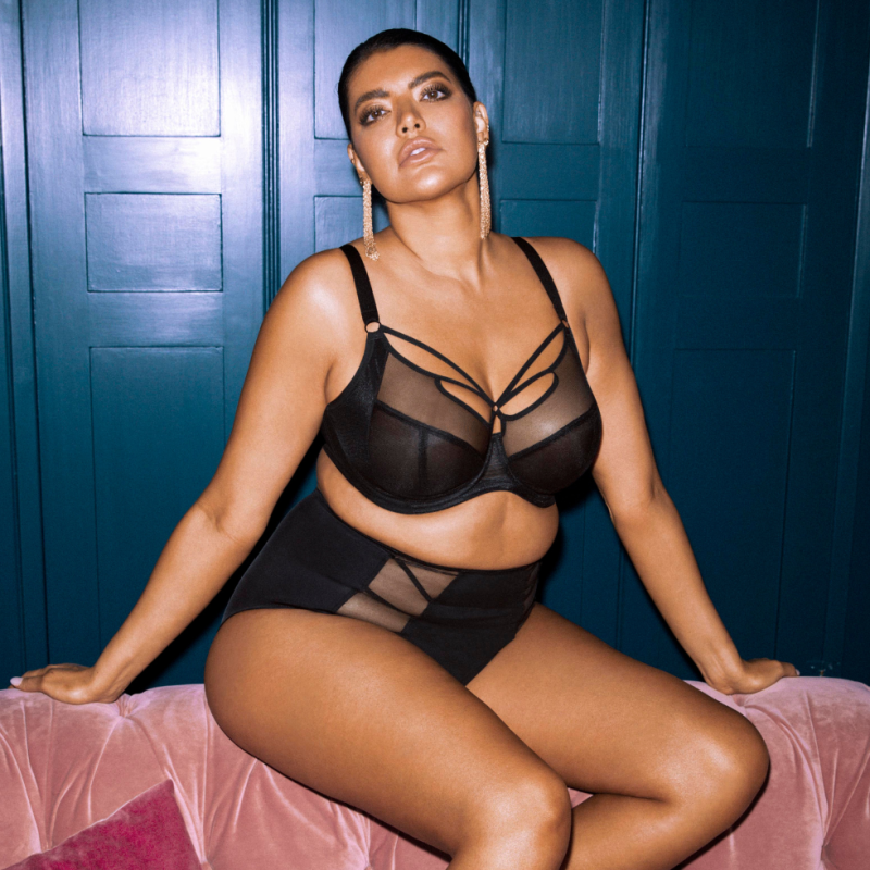 Reggiseno Elomi Sachi Nero | Effetto Strappy e Sostegno fino alla N