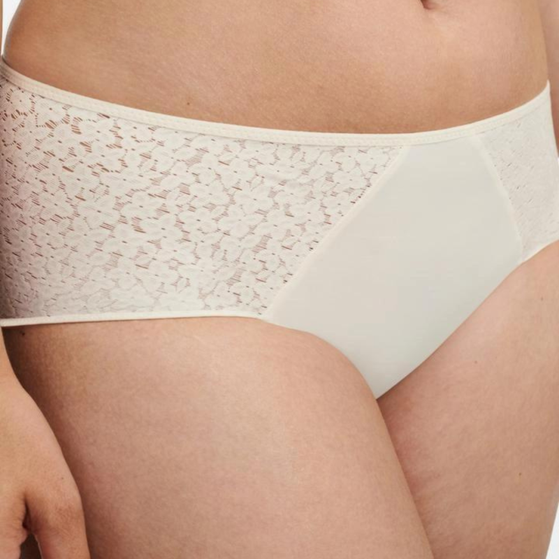 Shorty  Norah Chantelle Easy Feel