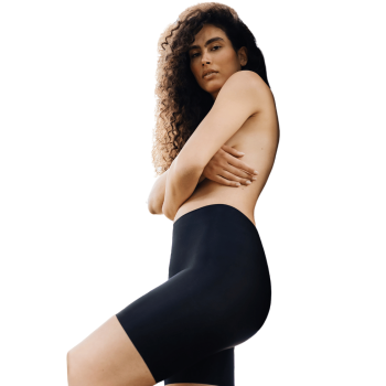 CI-KARA-NERO- Pantaloncino con scollo a V posteriore taglio laser - nero