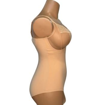 CI-ISABEL-SKIN Body modellante con coppe soft con ferretto e taglio laser- skin